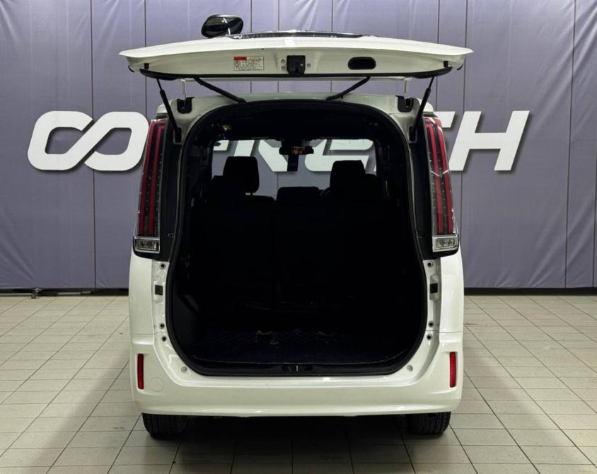 Toyota Noah III (R80) Рестайлинг Благовещенск  - изображение 5