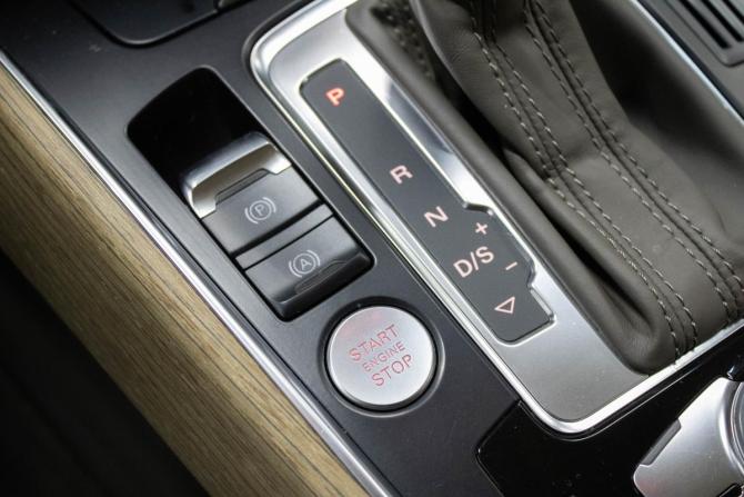 Audi Q5 I (8R) Рестайлинг с пробегом 2013 года, цена 1 999 000 рублей, 132835 км, внедорожник, Автокод Объявления