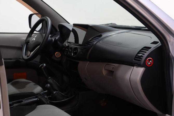 Mitsubishi L200 IV с пробегом 2011 года, цена 1 345 000 рублей, 181600 км, пикап, Автокод Объявления