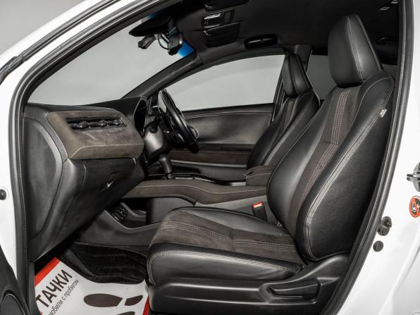 Honda Vezel I Рестайлинг с пробегом 2019 года, цена 1 950 500 рублей, 76201 км, внедорожник, Автокод Объявления