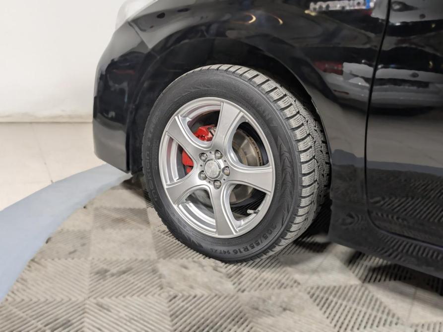 Toyota Prius III Рестайлинг (XW30) Екатеринбург  - изображение 16