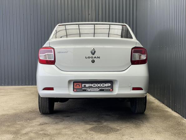 Renault Logan II Рестайлинг с пробегом 2018 года, цена 777 000 рублей, 129314 км, седан, Автокод Объявления