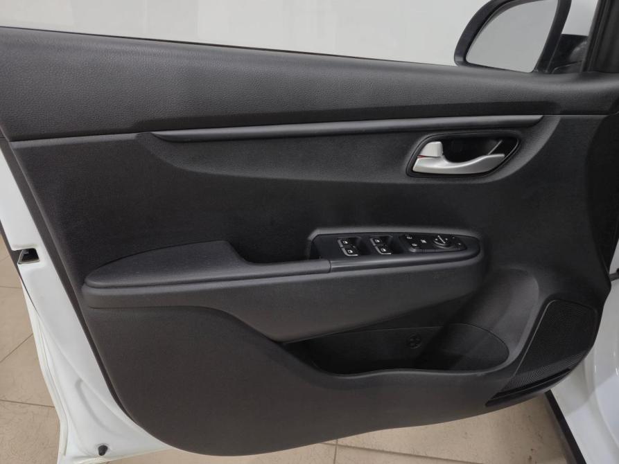 Kia Rio IV Альметьевск  - изображение 9