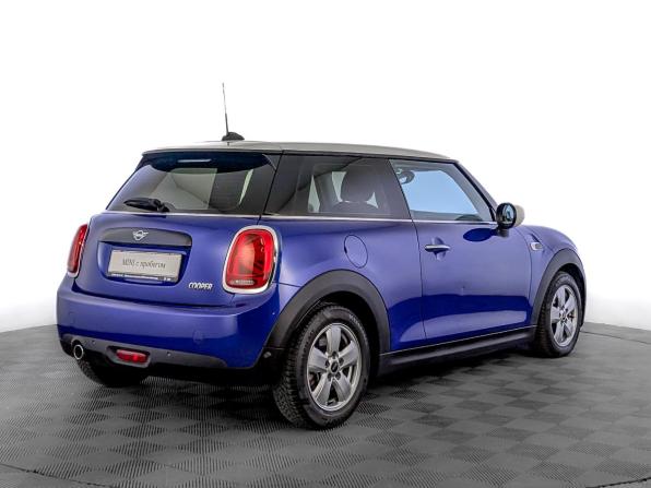 Mini Hatch III (F55/F56) Рестайлинг с пробегом 2021 года, цена 2 290 000 рублей, 54969 км, хэтчбек, Автокод Объявления