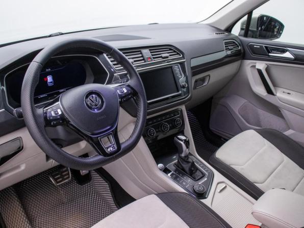 Volkswagen Tiguan II с пробегом 2017 года, цена 2 197 000 рублей, 135029 км, внедорожник, Автокод Объявления