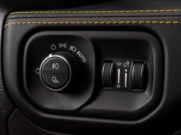 Ram 1500 V с пробегом 2023 года, цена 16 599 000 рублей, 30733 км, offers.body_type.unknown, Автокод Объявления