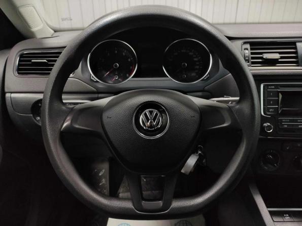 Volkswagen Jetta VI Рестайлинг с пробегом 2015 года, цена 1 050 000 рублей, 211076 км, седан, Автокод Объявления