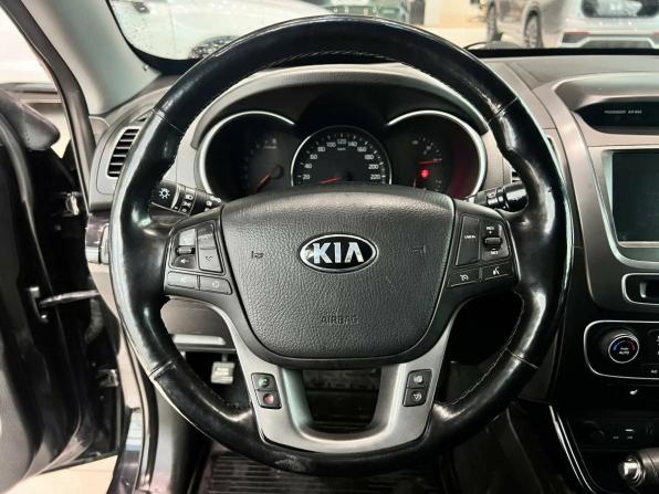 Kia Sorento II Рестайлинг с пробегом 2017 года, цена 1 995 000 рублей, 166368 км, внедорожник, Автокод Объявления