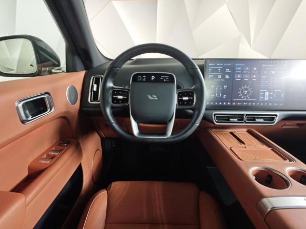 Li Auto (Lixiang) L7 I Рестайлинг с пробегом 2024 года, цена 6 450 000 рублей, 45410 км, внедорожник, Автокод Объявления