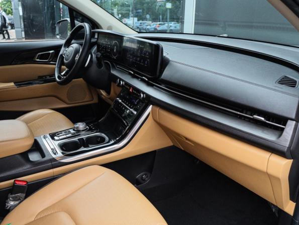 Kia Carnival IV с пробегом 2020 года, цена 3 899 000 рублей, 80100 км, минивэн, Автокод Объявления