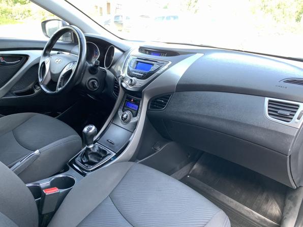 Hyundai Elantra V (MD) с пробегом 2012 года, цена 950 000 рублей, 107663 км, седан, Автокод Объявления