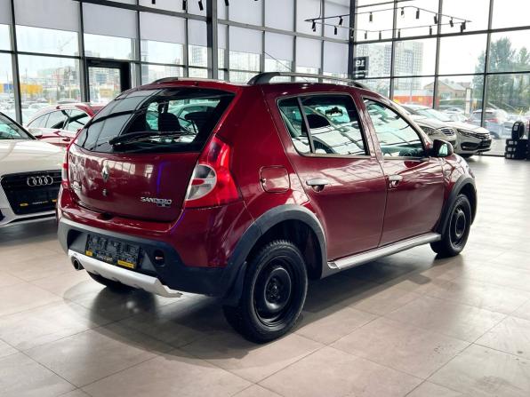 Renault Sandero I с пробегом 2014 года, цена 640 000 рублей, 255710 км, хэтчбек, Автокод Объявления