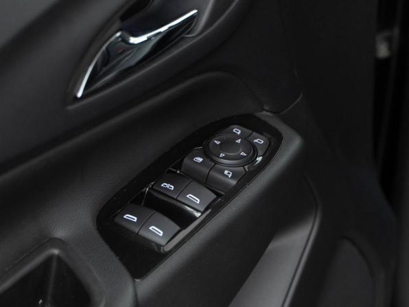 Chevrolet Equinox III Рестайлинг с пробегом 2020 года, цена 2 498 999 рублей, 77784 км, внедорожник, Автокод Объявления