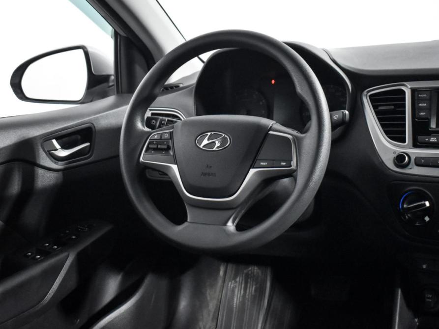 Hyundai Solaris II Санкт-Петербург  - изображение 15