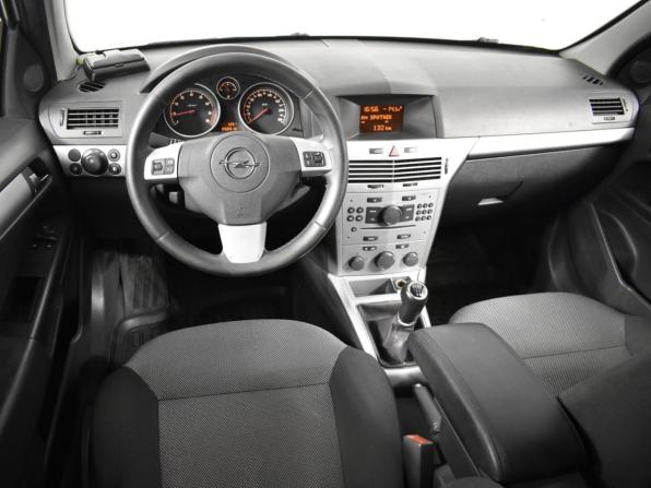 Opel Astra H Рестайлинг с пробегом 2011 года, цена 485 200 рублей, 250510 км, седан, Автокод Объявления