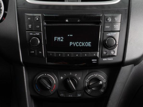 Suzuki Swift IV с пробегом 2013 года, цена 1 000 000 рублей, 128091 км, хэтчбек, Автокод Объявления