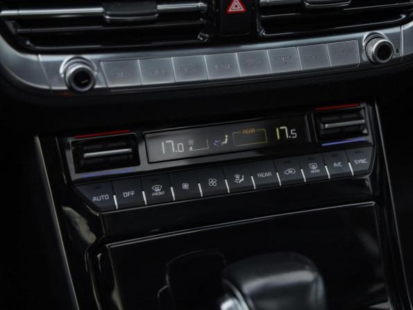 Kia Mohave I Рестайлинг 2 с пробегом 2021 года, цена 4 206 000 рублей, 129178 км, внедорожник, Автокод Объявления