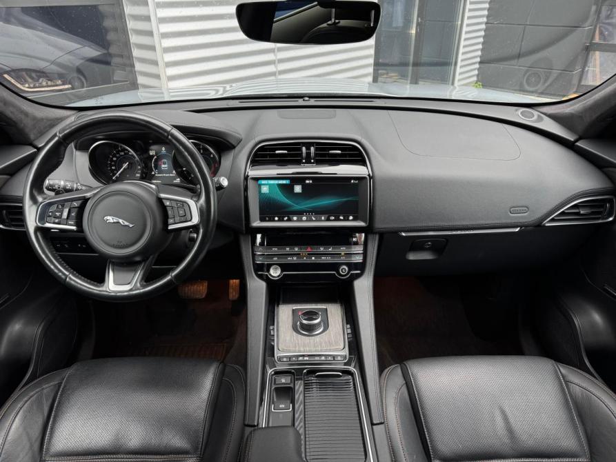 Jaguar F-Pace I Иркутск  - изображение 11