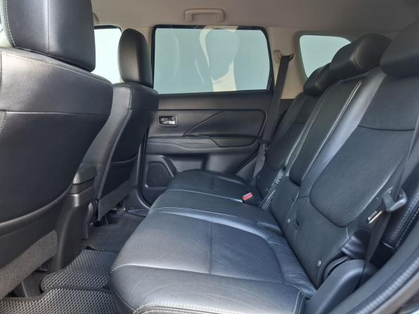Mitsubishi Outlander III Рестайлинг 2 с пробегом 2016 года, цена 1 800 000 рублей, 181075 км, внедорожник, Автокод Объявления