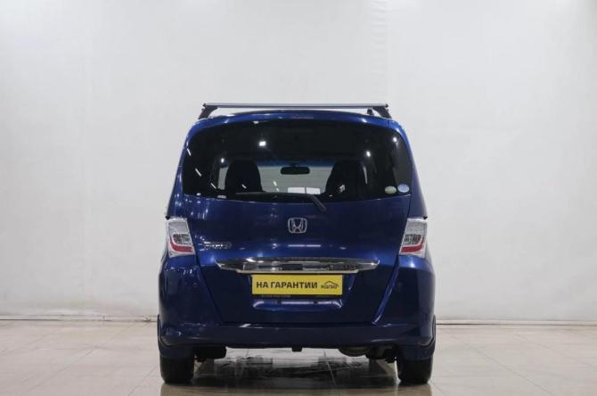 Honda Freed I с пробегом 2011 года, цена 1 049 000 рублей, 202000 км, компактвэн, Автокод Объявления