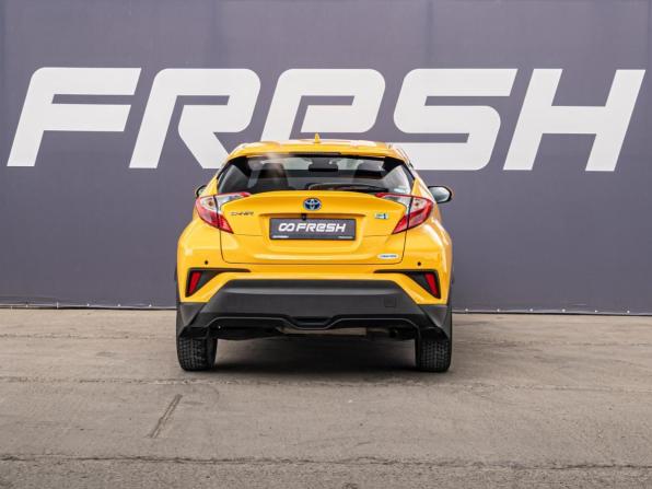 Toyota C-HR I с пробегом 2018 года, цена 2 150 000 рублей, 133812 км, внедорожник, Автокод Объявления