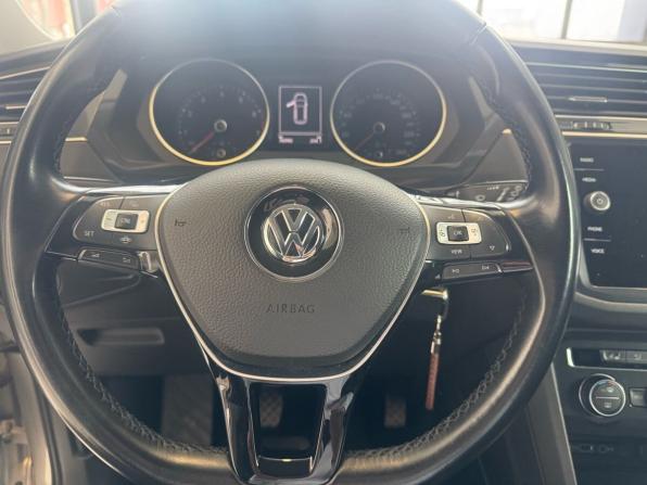 Volkswagen Tiguan II с пробегом 2019 года, цена 2 199 000 рублей, 76986 км, внедорожник, Автокод Объявления