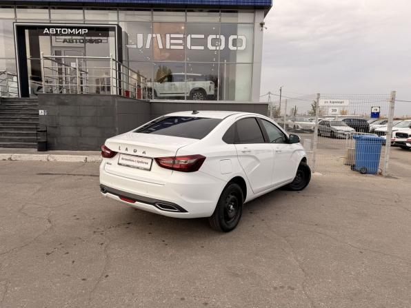 Lada (ВАЗ) Vesta I Рестайлинг (NG) с пробегом 2024 года, цена 1 350 000 рублей, 10459 км, седан, Автокод Объявления