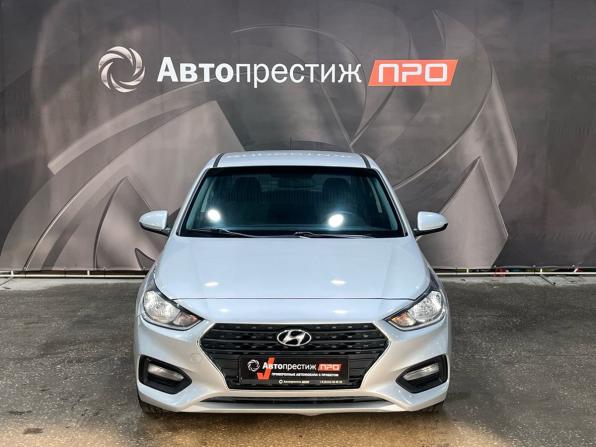 Hyundai Solaris II с пробегом 2019 года, цена 1 350 000 рублей, 70500 км, седан, Автокод Объявления