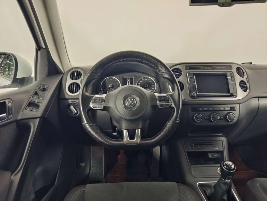 Volkswagen Tiguan I Рестайлинг Санкт-Петербург  - изображение 9