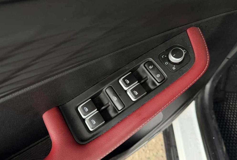 Geely Coolray I Рестайлинг Киров  - изображение 17