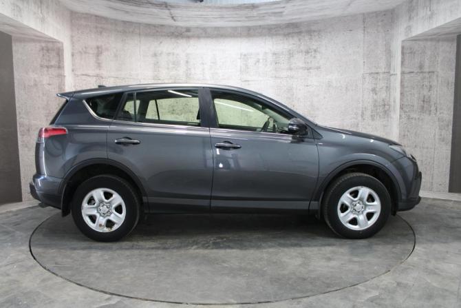 Toyota RAV4 IV (XA40) Рестайлинг с пробегом 2016 года, цена 2 474 000 рублей, 129585 км, внедорожник, Автокод Объявления