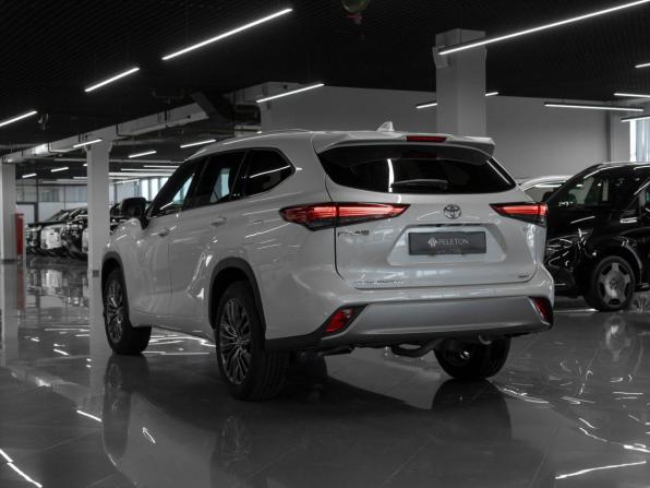 Toyota Highlander IV (XU70) с пробегом 2025 года, цена 5 450 000 рублей, 37 км, внедорожник, Автокод Объявления
