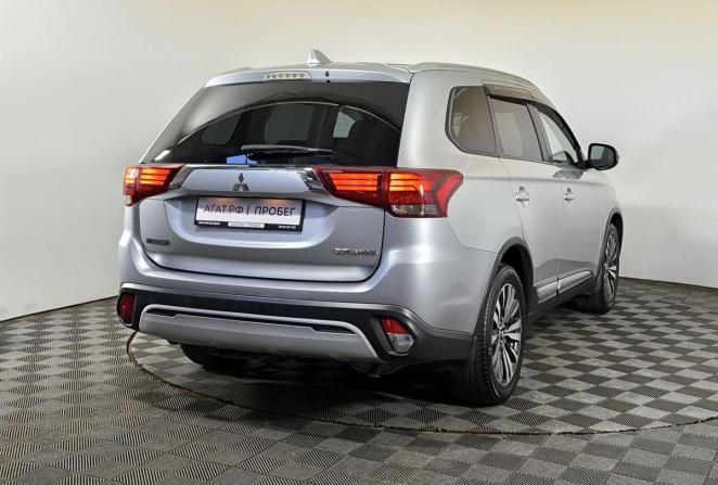 Mitsubishi Outlander III Рестайлинг 2 с пробегом 2018 года, цена 1 650 000 рублей, 236236 км, внедорожник, Автокод Объявления