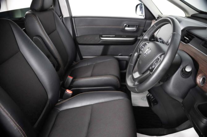Honda Freed II Рестайлинг с пробегом 2022 года, цена 2 199 000 рублей, 42623 км, компактвэн, Автокод Объявления