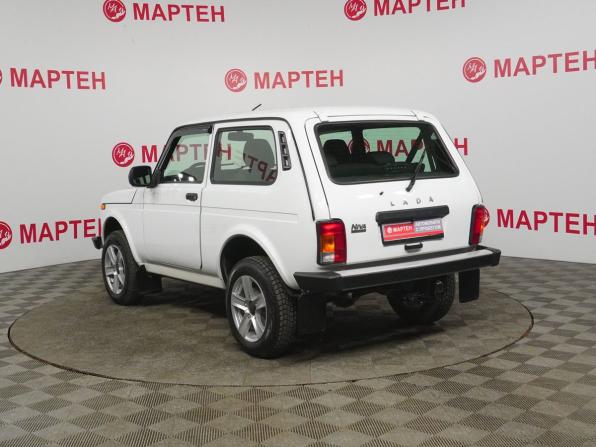 Lada (ВАЗ) Niva Legend с пробегом 2024 года, цена 929 000 рублей, 11059 км, внедорожник, Автокод Объявления
