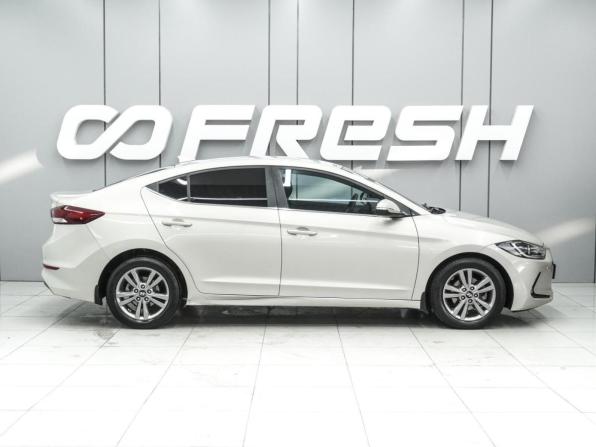 Hyundai Elantra VI (AD) с пробегом 2018 года, цена 1 190 000 рублей, 272815 км, седан, Автокод Объявления