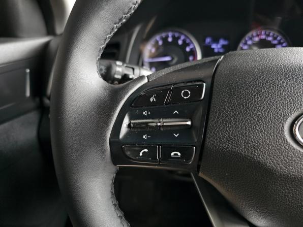 Hyundai Elantra VI (AD) Рестайлинг с пробегом 2019 года, цена 995 000 рублей, 196900 км, седан, Автокод Объявления