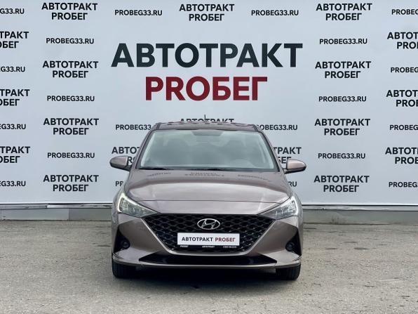 Hyundai Solaris II Рестайлинг с пробегом 2021 года, цена 1 700 000 рублей, 42500 км, седан, Автокод Объявления