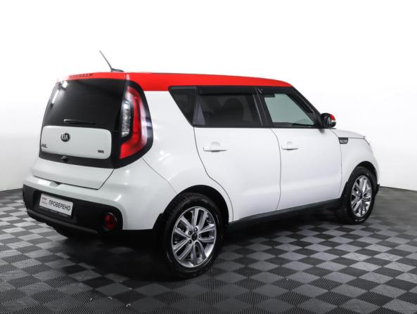 Kia Soul II Рестайлинг с пробегом 2017 года, цена 1 789 000 рублей, 67000 км, хэтчбек, Автокод Объявления