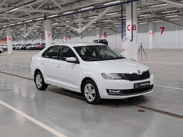 Skoda Rapid I Рестайлинг с пробегом 2018 года, цена 1 195 000 рублей, 118964 км, лифтбек, Автокод Объявления