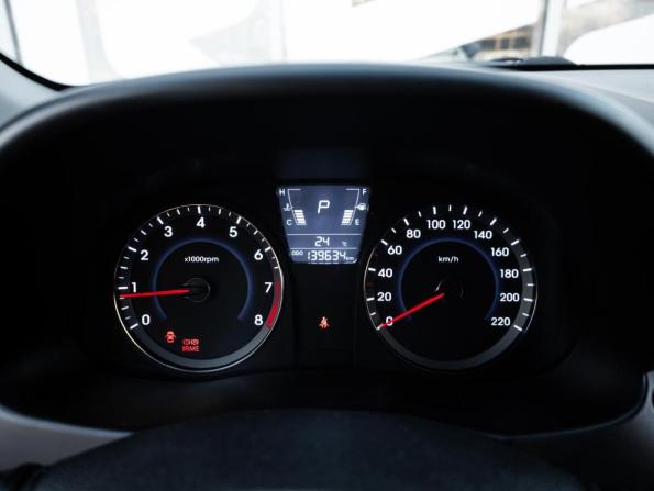 Hyundai Solaris I с пробегом 2014 года, цена 927 000 рублей, 139634 км, хэтчбек, Автокод Объявления