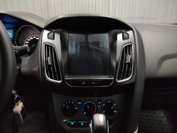 Ford Focus III с пробегом 2013 года, цена 750 000 рублей, 179379 км, хэтчбек, Автокод Объявления