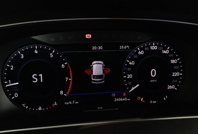 Volkswagen Tiguan II с пробегом 2017 года, цена 2 390 000 рублей, 240582 км, внедорожник, Автокод Объявления