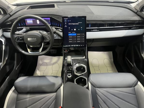 Geely Atlas II с пробегом 2024 года, цена 2 995 000 рублей, 23940 км, внедорожник, Автокод Объявления