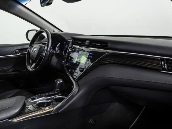 Toyota Camry VIII (XV70) с пробегом 2018 года, цена 2 549 000 рублей, 145769 км, седан, Автокод Объявления