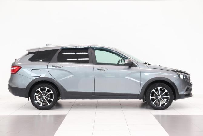 Lada (ВАЗ) Vesta I с пробегом 2018 года, цена 963 000 рублей, 88247 км, универсал, Автокод Объявления