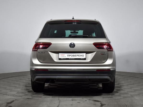 Volkswagen Tiguan II с пробегом 2017 года, цена 2 600 000 рублей, 116854 км, внедорожник, Автокод Объявления