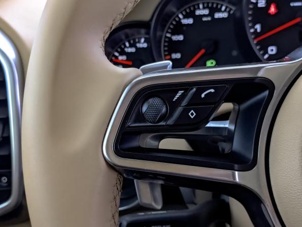 Porsche Cayenne II Рестайлинг (958) с пробегом 2015 года, цена 3 535 000 рублей, 127782 км, внедорожник, Автокод Объявления