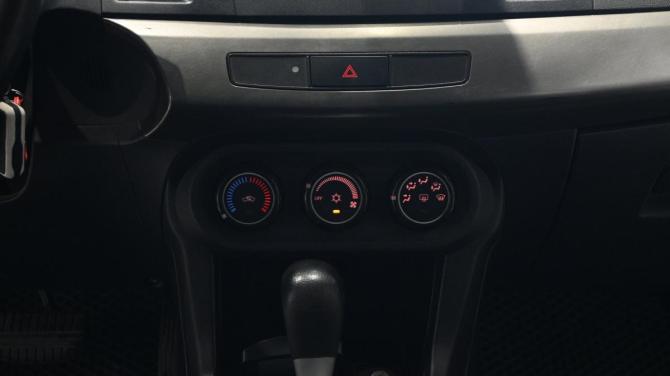 Mitsubishi Lancer X Рестайлинг с пробегом 2012 года, цена 950 000 рублей, 195000 км, седан, Автокод Объявления