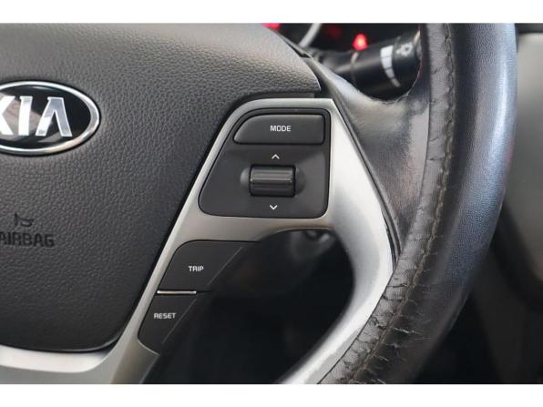 Kia Rio III Рестайлинг с пробегом 2015 года, цена 1 157 000 рублей, 93130 км, седан, Автокод Объявления